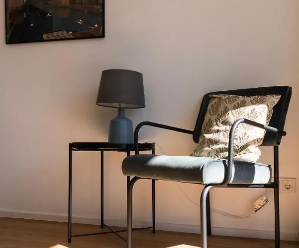 Feelslikehome - Traumhafte Zentrumsnahe Mit Balkon&parkplatz Appartamento